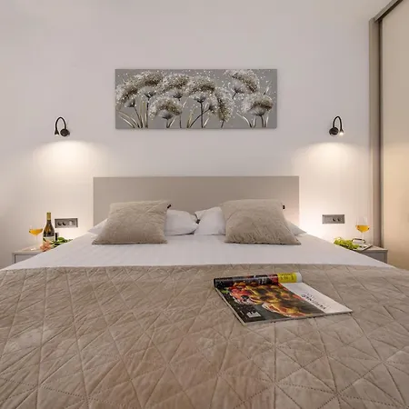 Decimum - Private Luxury With Heated Pool & Near Split Podrug