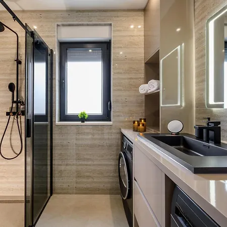 Βίλα Decimum - Private Luxury With Heated Pool & Near Split Podrug