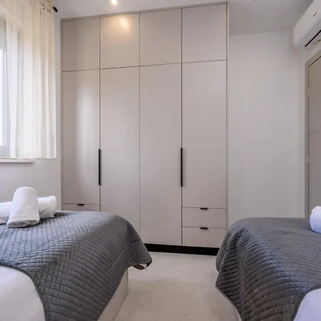 Decimum - Private Luxury With Heated Pool & Near Split